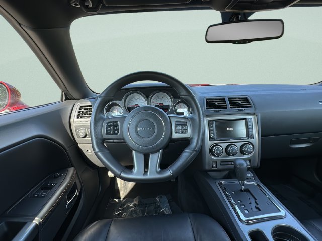 Used 2014 Dodge Challenger SXT RWD image 23