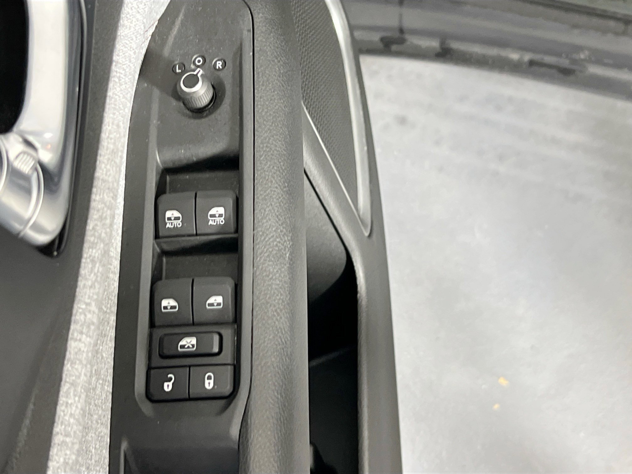 Used 2022 Jeep Compass Latitude AWD/4WD image 17