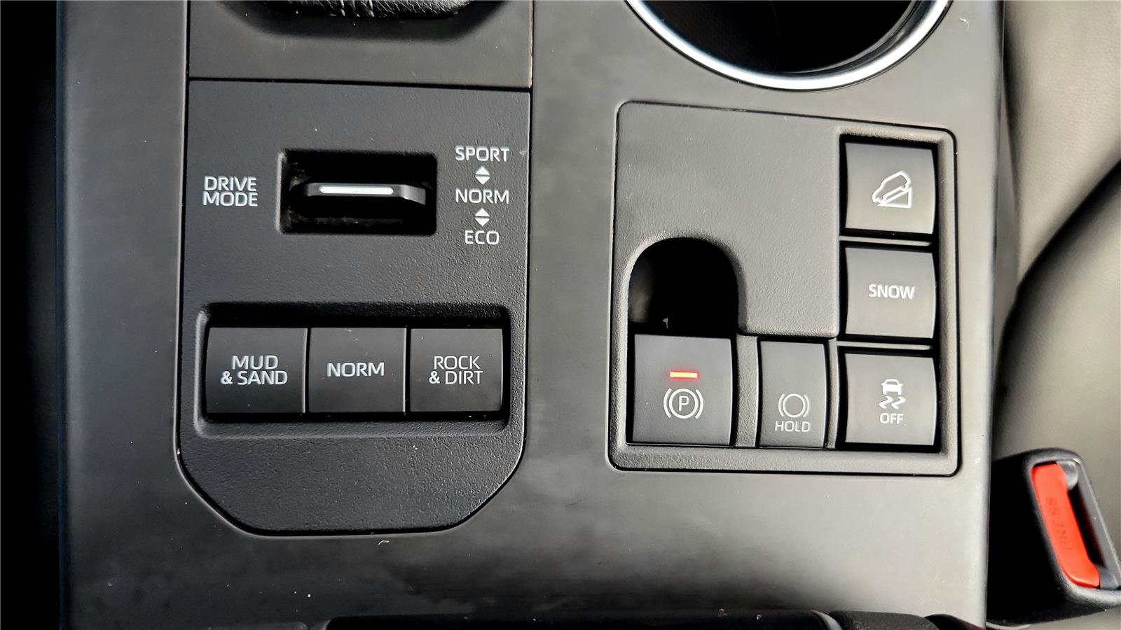 Certified 2024 Toyota Highlander XLE image 36