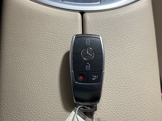Used 2022 Mercedes-Benz GLC 300 4MATIC image 46