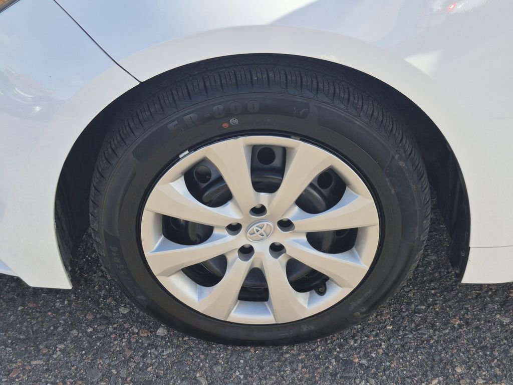 Used 2024 Toyota Corolla LE image 17
