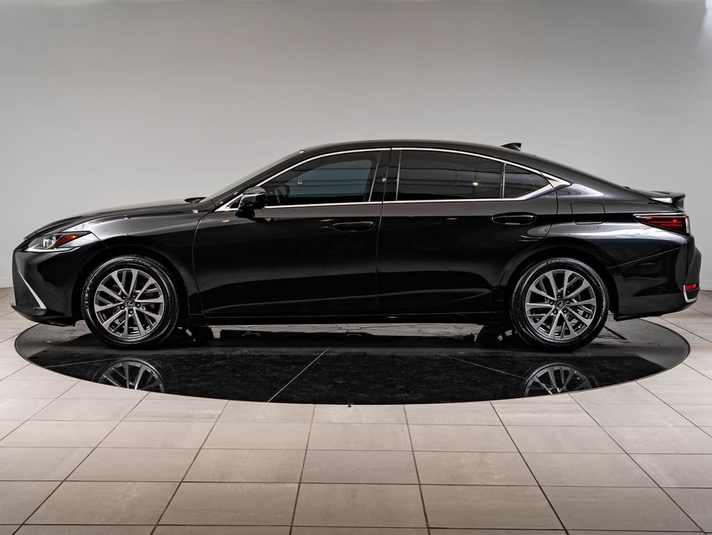 Used 2022 Lexus ES 300h w/ Accessory Package 2 FWD image 5