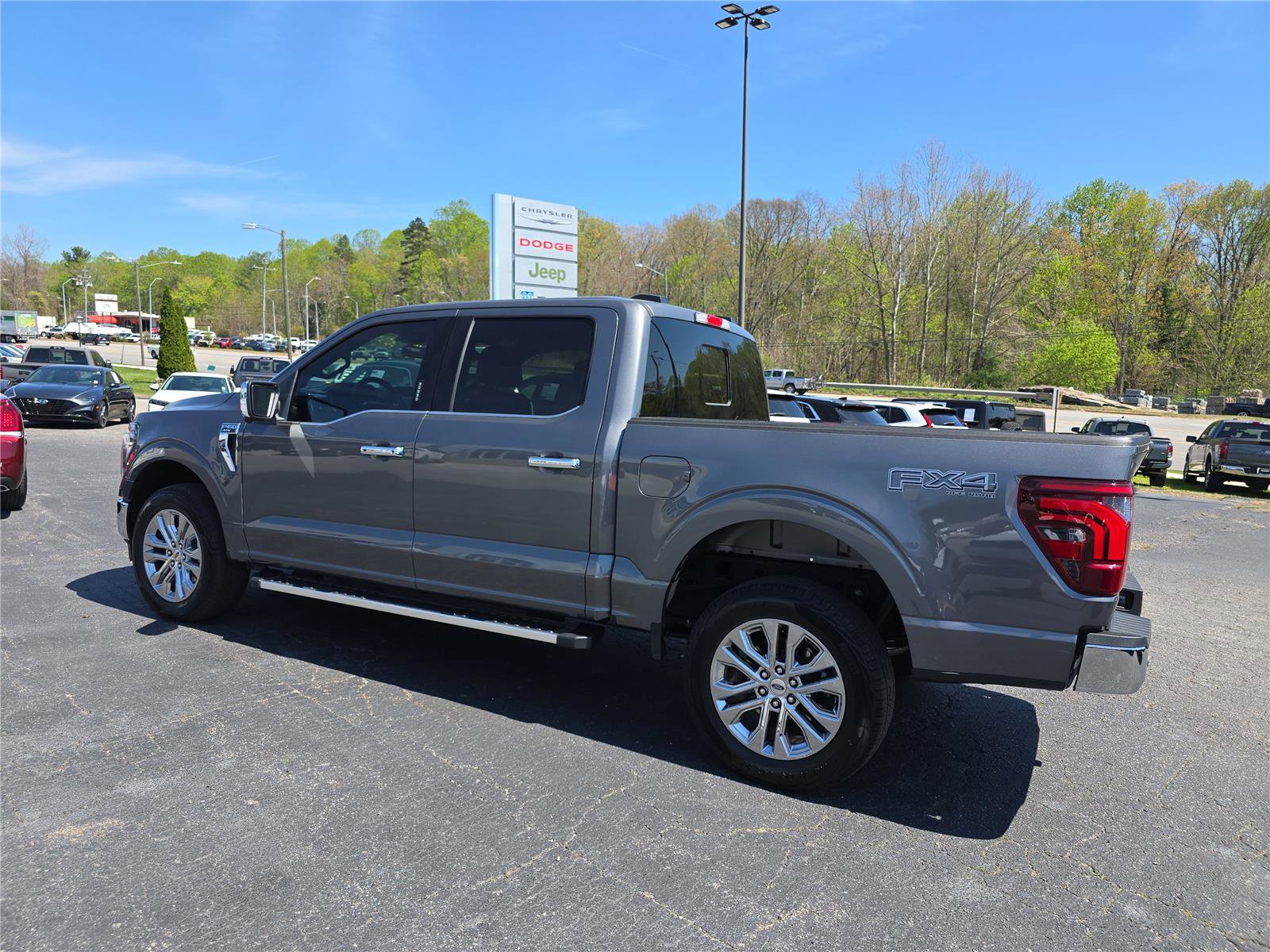 Used 2024 Ford F150 Lariat w/ FX4 Off-Road Package AWD/4WD image 6