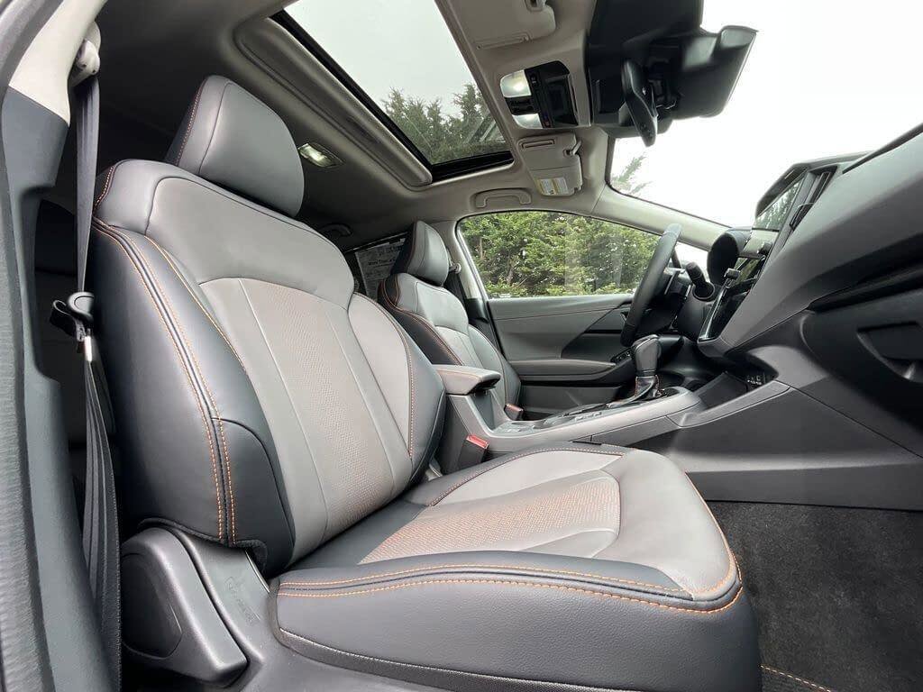 Certified 2025 Subaru Crosstrek 2.5i Limited w/ Crosstrek Mirror Package image 12