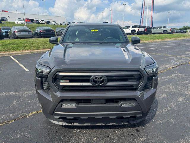 Certified 2024 Toyota Tacoma SR5 AWD/4WD image 8