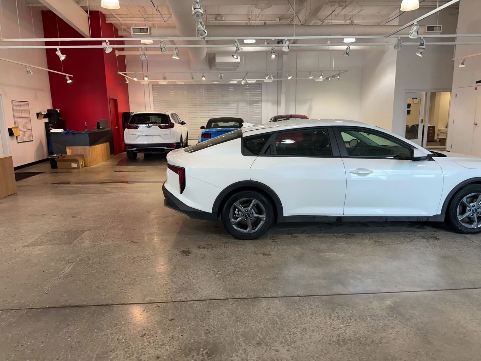 Used 2025 Kia K4 LXS image 16