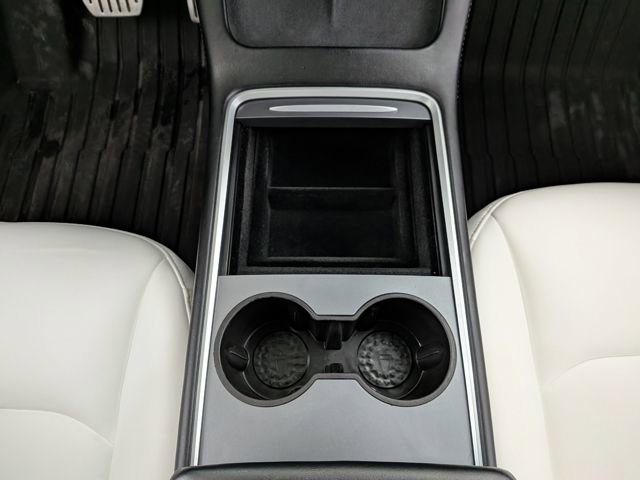 Used 2022 Tesla Model Y Performance image 31