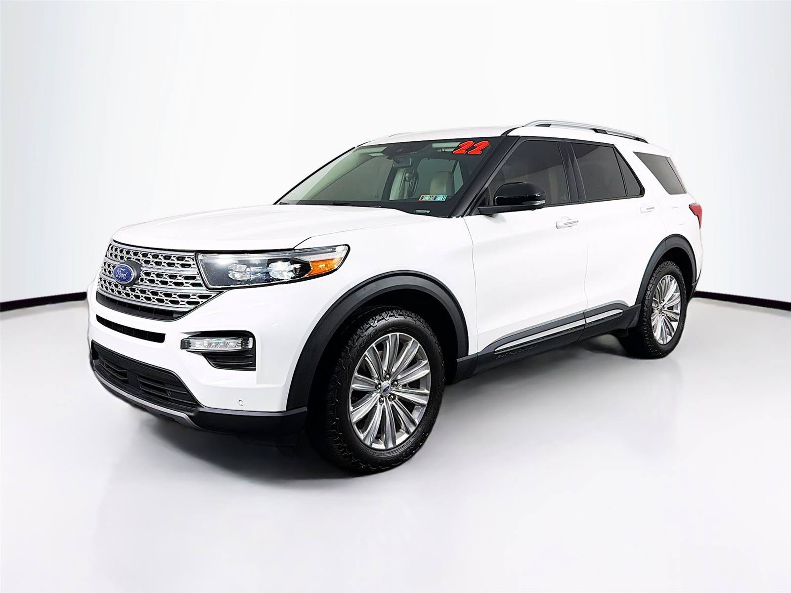 Used 2022 Ford Explorer Limited w/ Equipment Group 301A AWD/4WD image 7