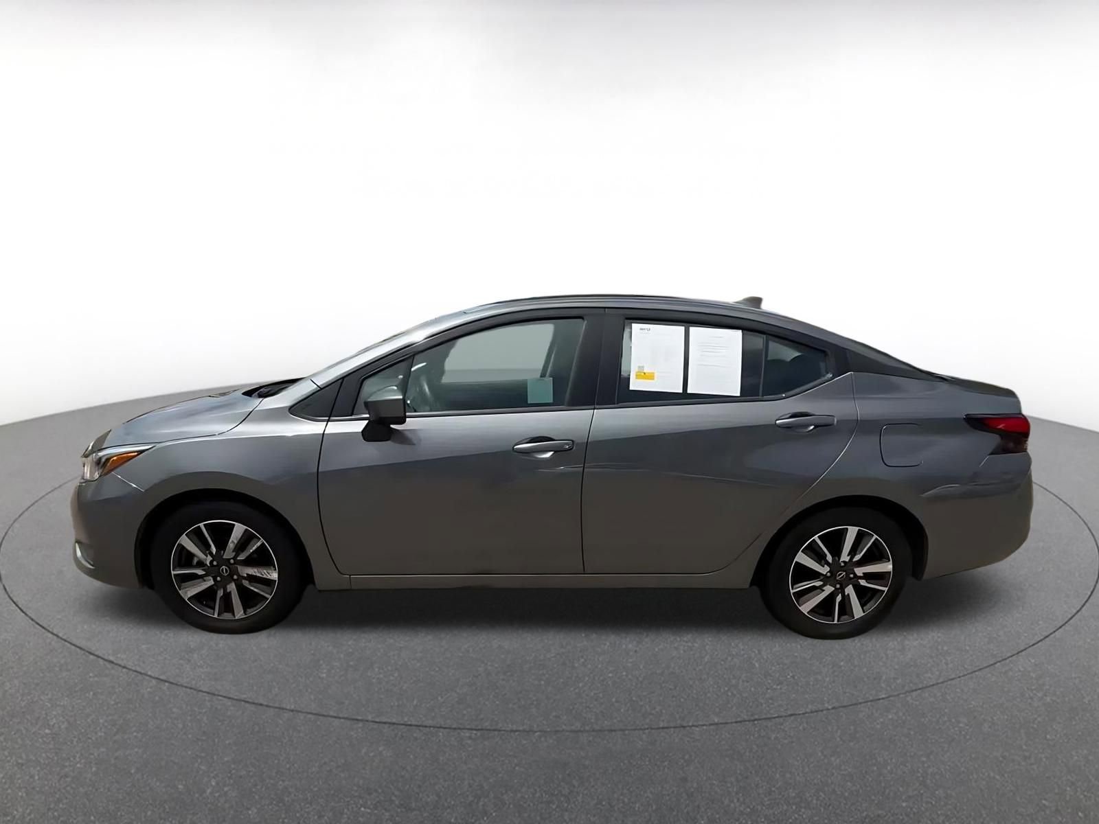Used 2025 Nissan Versa SV FWD image 9