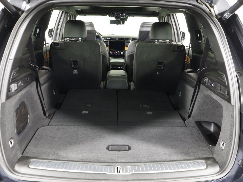 Used 2023 Jeep Grand Cherokee L Summit AWD/4WD image 26