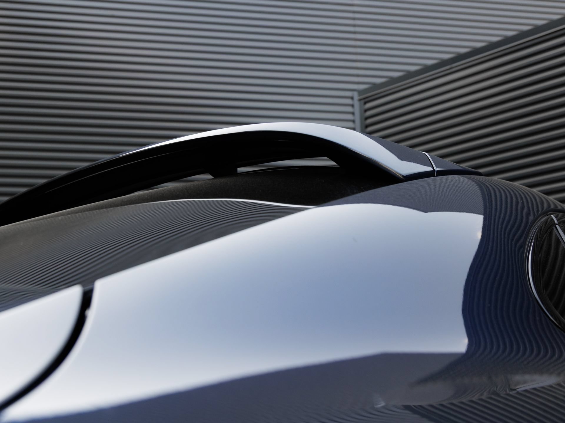 Certified 2025 Porsche Cayenne E-Hybrid Coupe AWD/4WD image 32