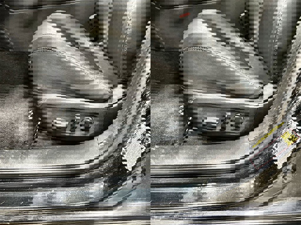 Used 2022 MAZDA MAZDA3 s image 12