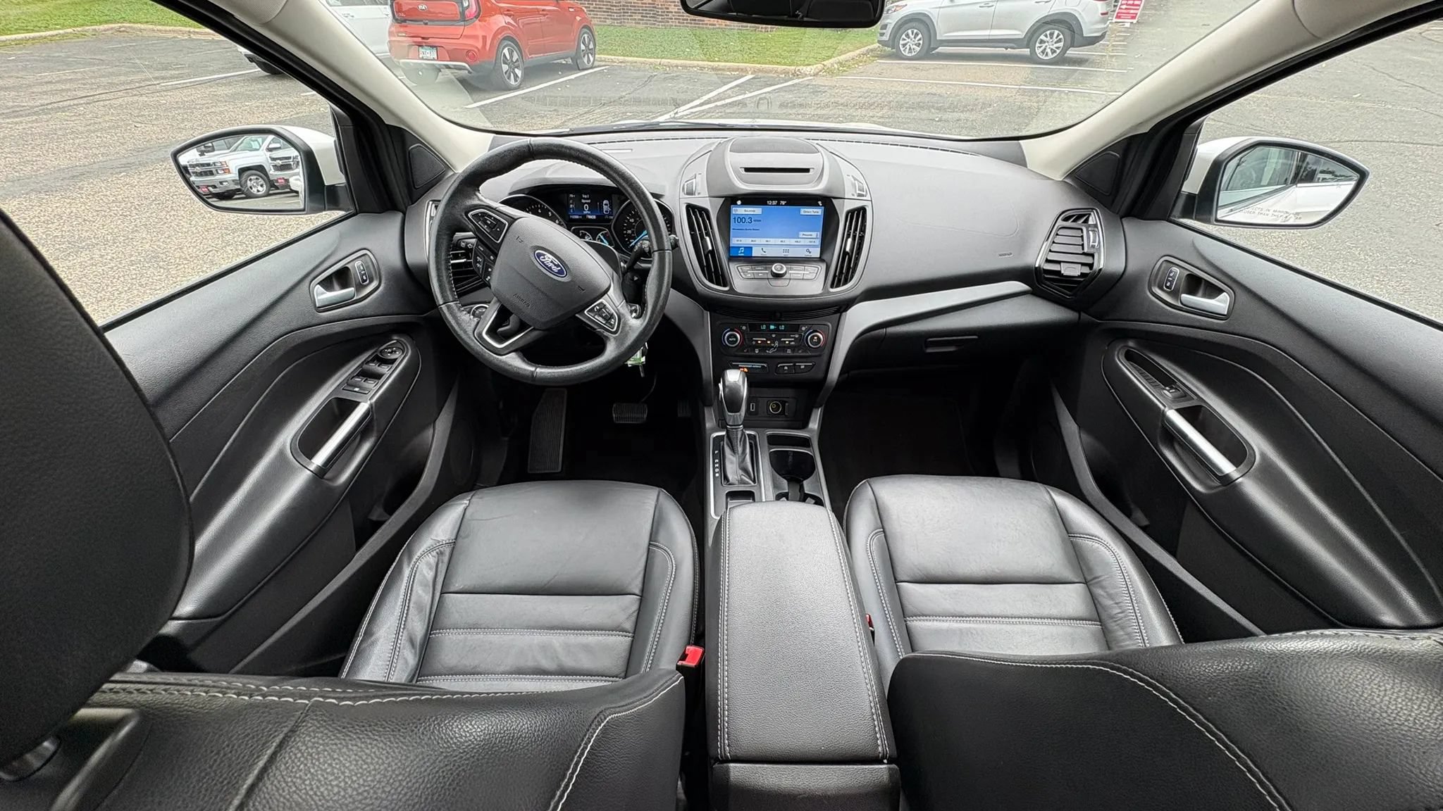 Used 2018 Ford Escape SEL w/ Ford Safe & Smart Package AWD/4WD image 29