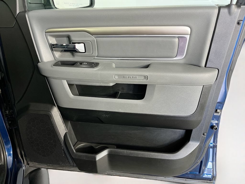 Used 2020 RAM 1500 Warlock AWD/4WD image 39