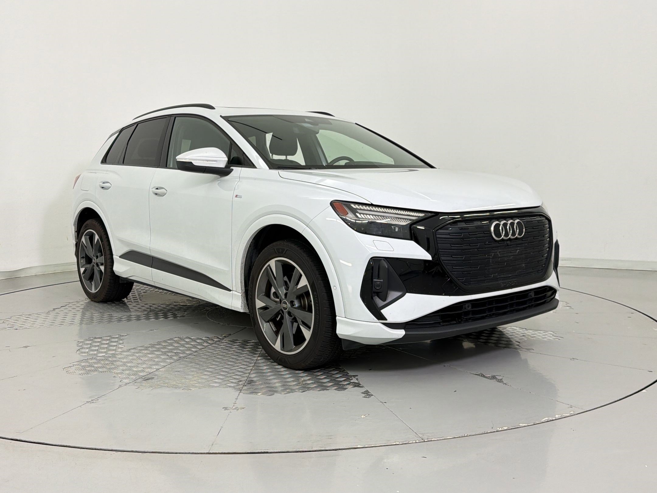 Used 2023 Audi Q4 e-tron Prestige w/ Black Optic Package AWD/4WD image 7