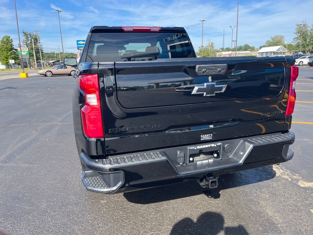 New 2026 Chevrolet Silverado 1500 Custom w/ Turbomax Blackout Package image 4