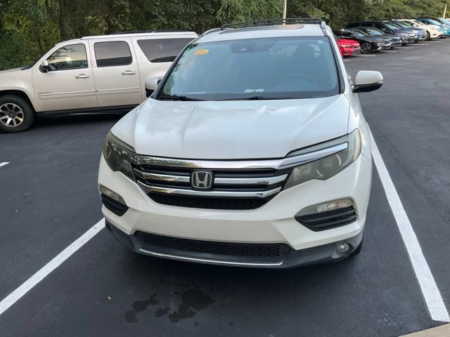Used 2018 Honda Pilot Touring image 12