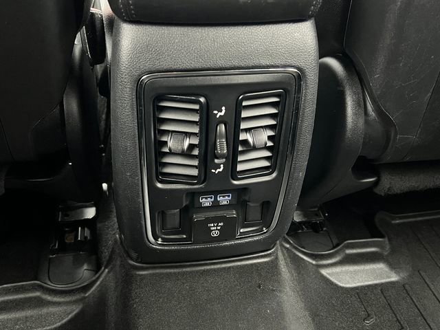 Used 2020 Jeep Grand Cherokee Limited image 36