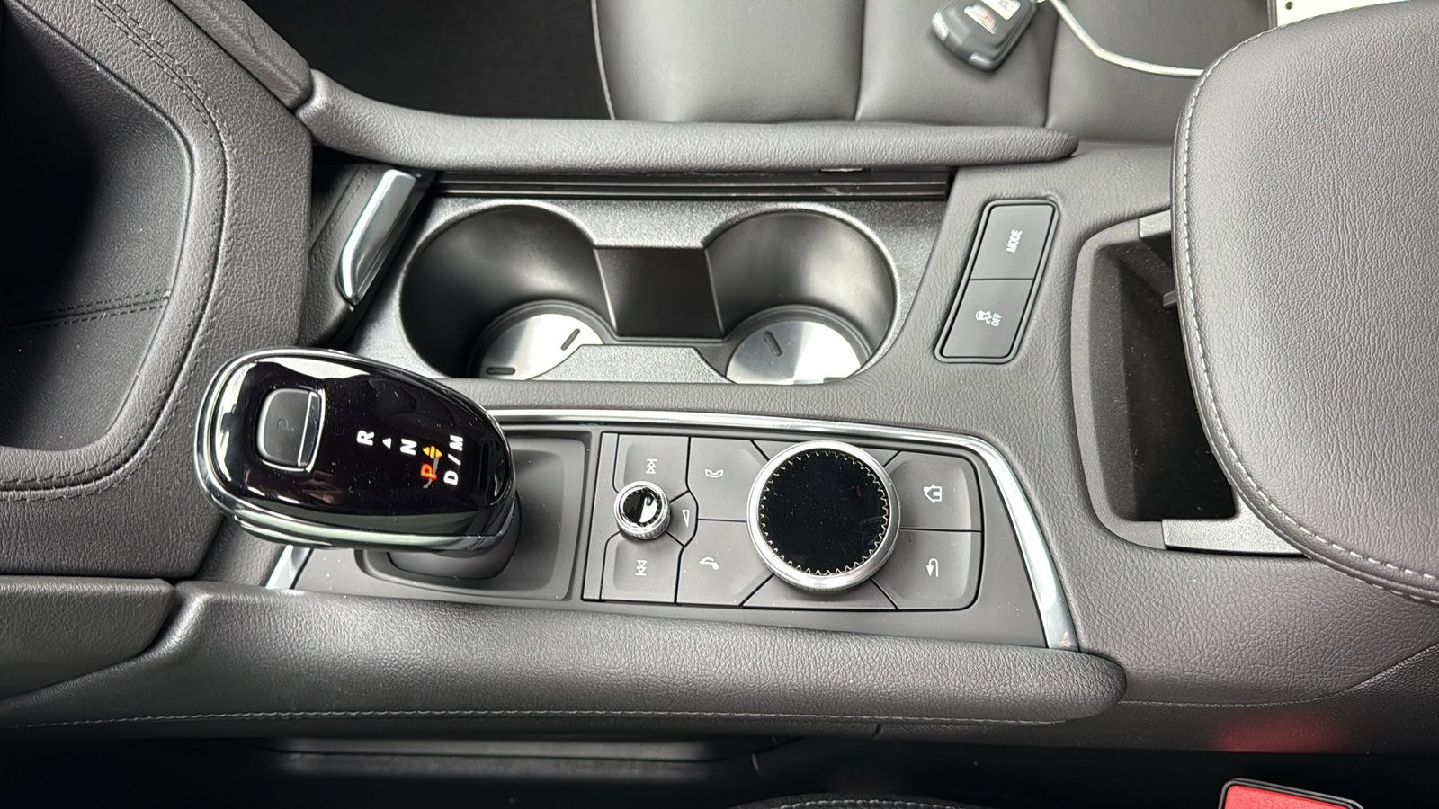 New 2025 Cadillac XT5 Luxury image 23