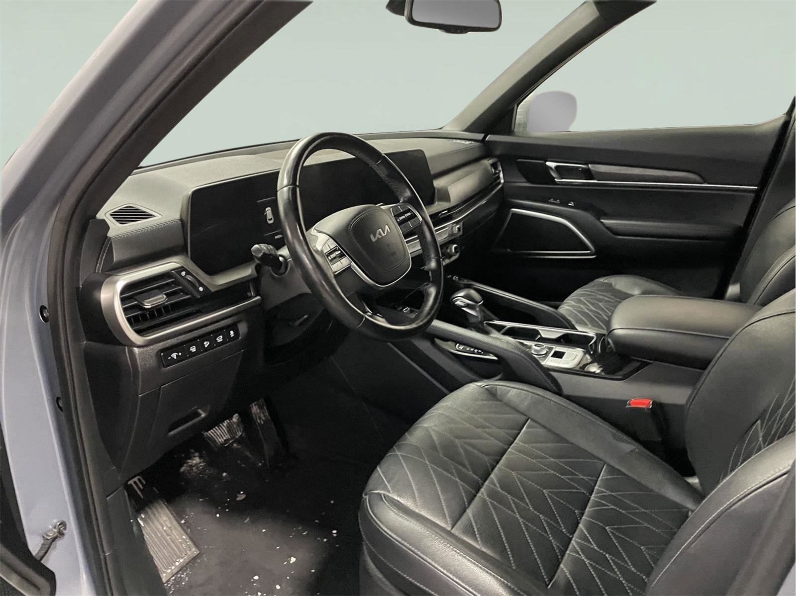 Used 2023 Kia Telluride EX X-Line image 13