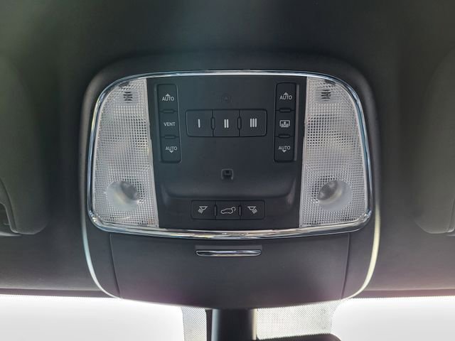 Used 2015 Jeep Grand Cherokee Summit w/ Platinum Series Group AWD/4WD image 20