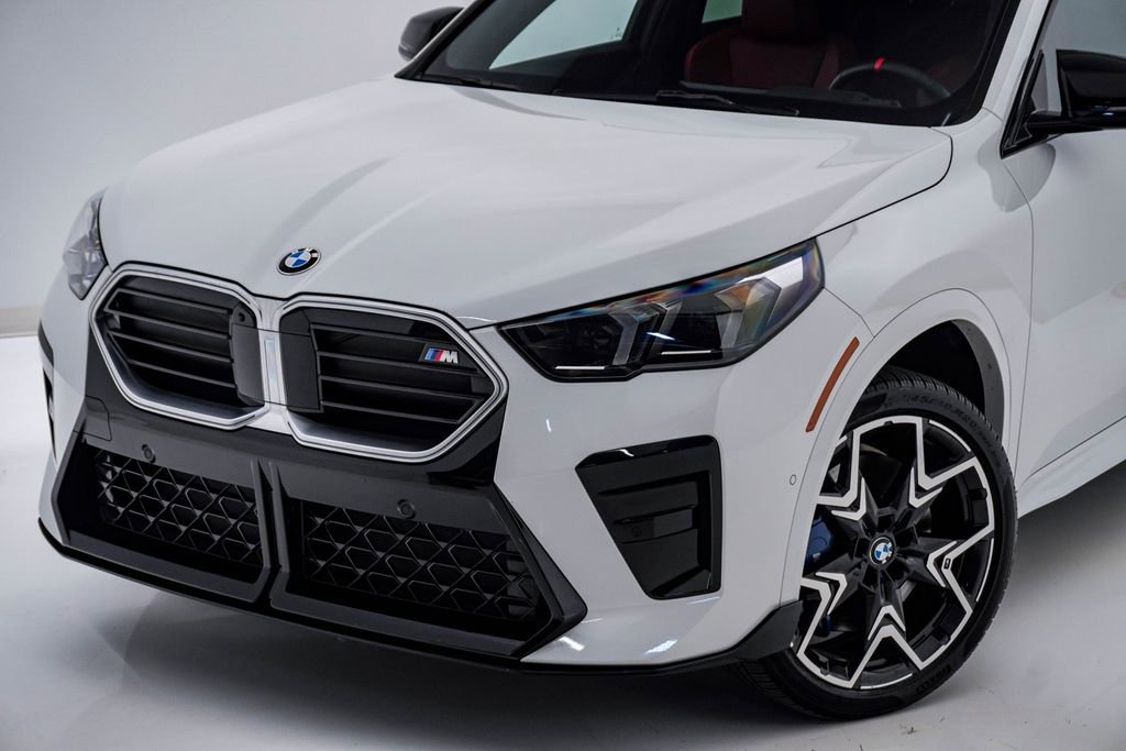 Used 2025 BMW X2 M35i w/ Premium Package image 4