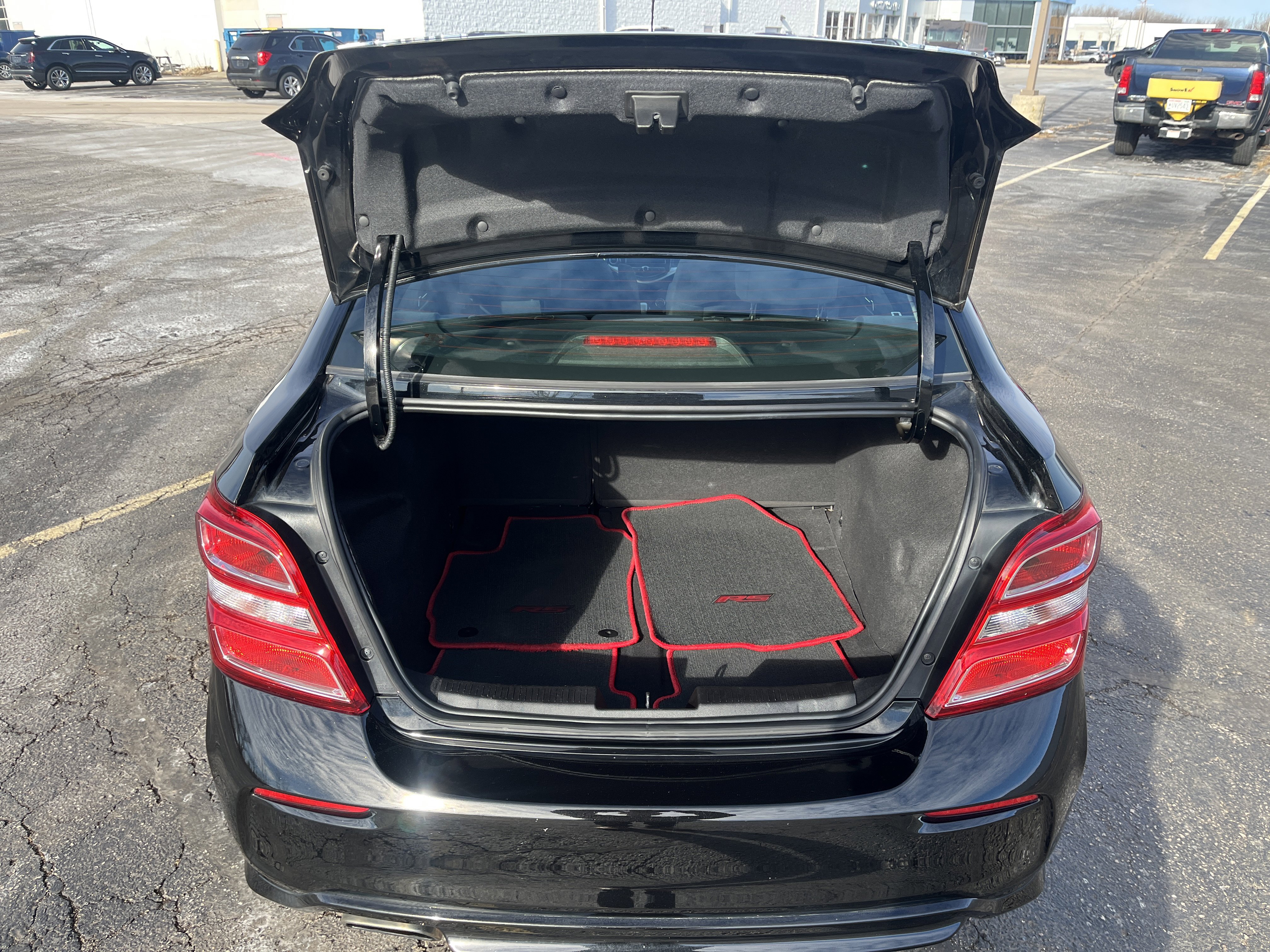 Used 2019 Chevrolet Sonic LT w/ Convenience Package image 15