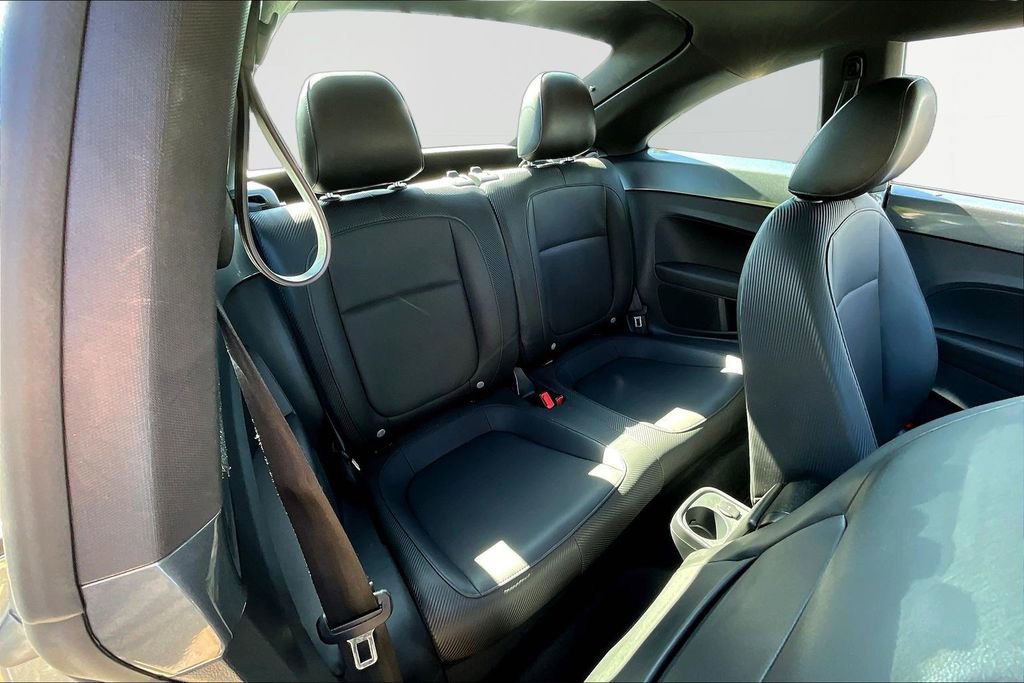 Used 2014 Volkswagen Beetle 2.5 image 22