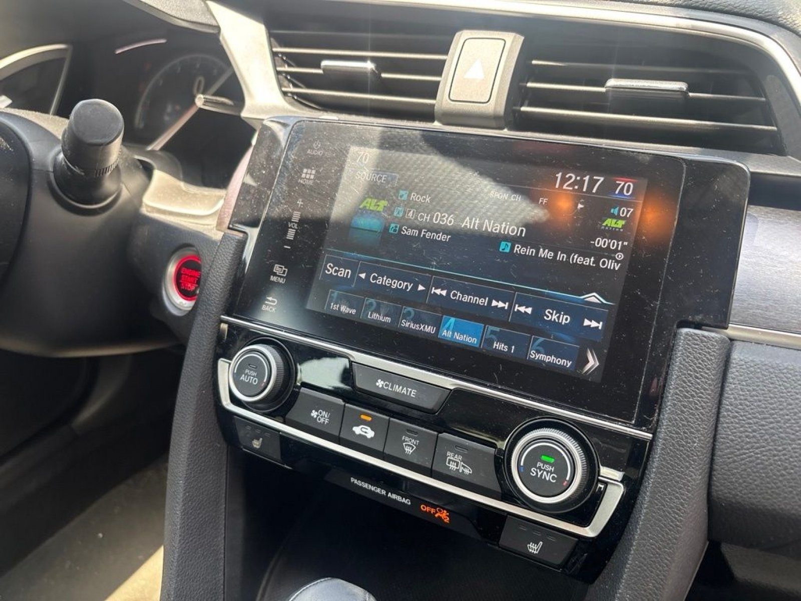 Certified 2018 Honda Civic EX-T image 8