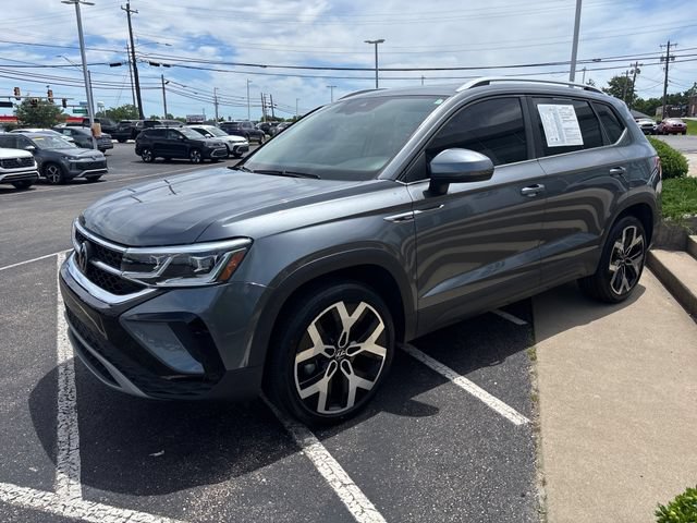 Certified 2023 Volkswagen Taos SEL AWD/4WD image 9