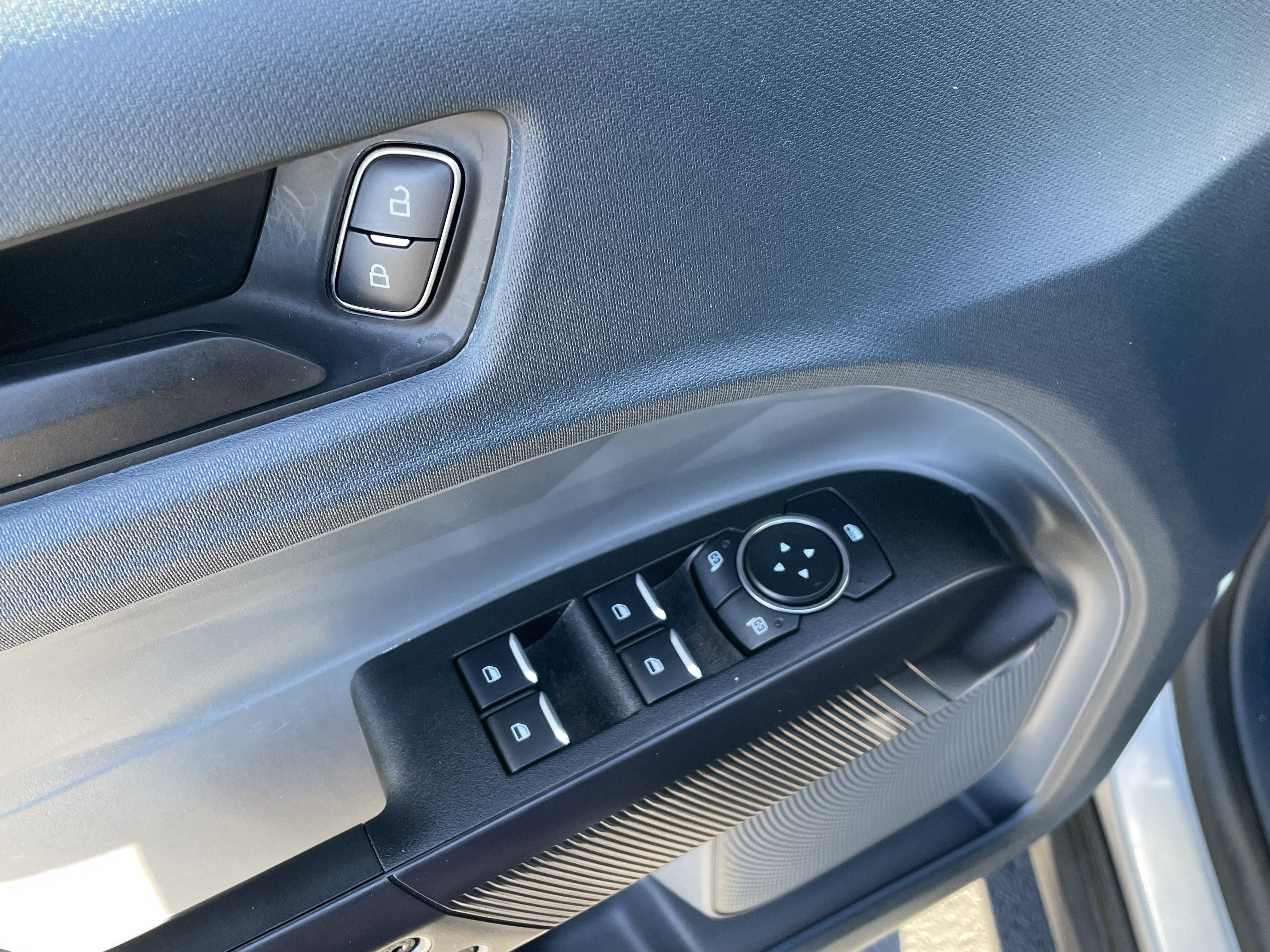 Used 2024 Ford Maverick XLT w/ XLT Luxury Package image 11