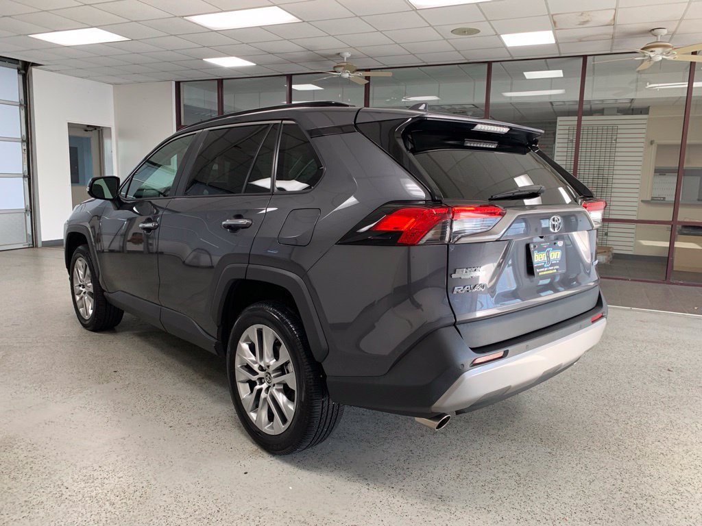Used 2024 Toyota RAV4 Limited FWD image 4