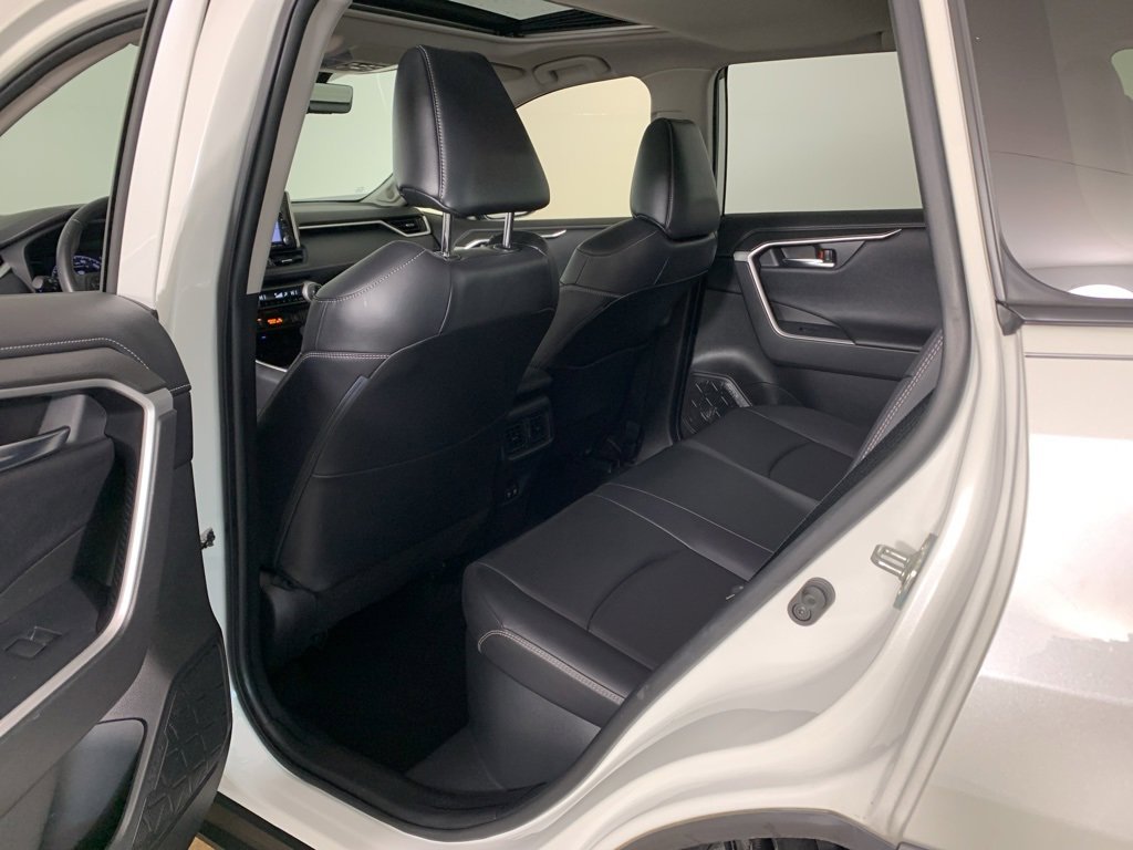 Used 2020 Toyota RAV4 Limited image 35