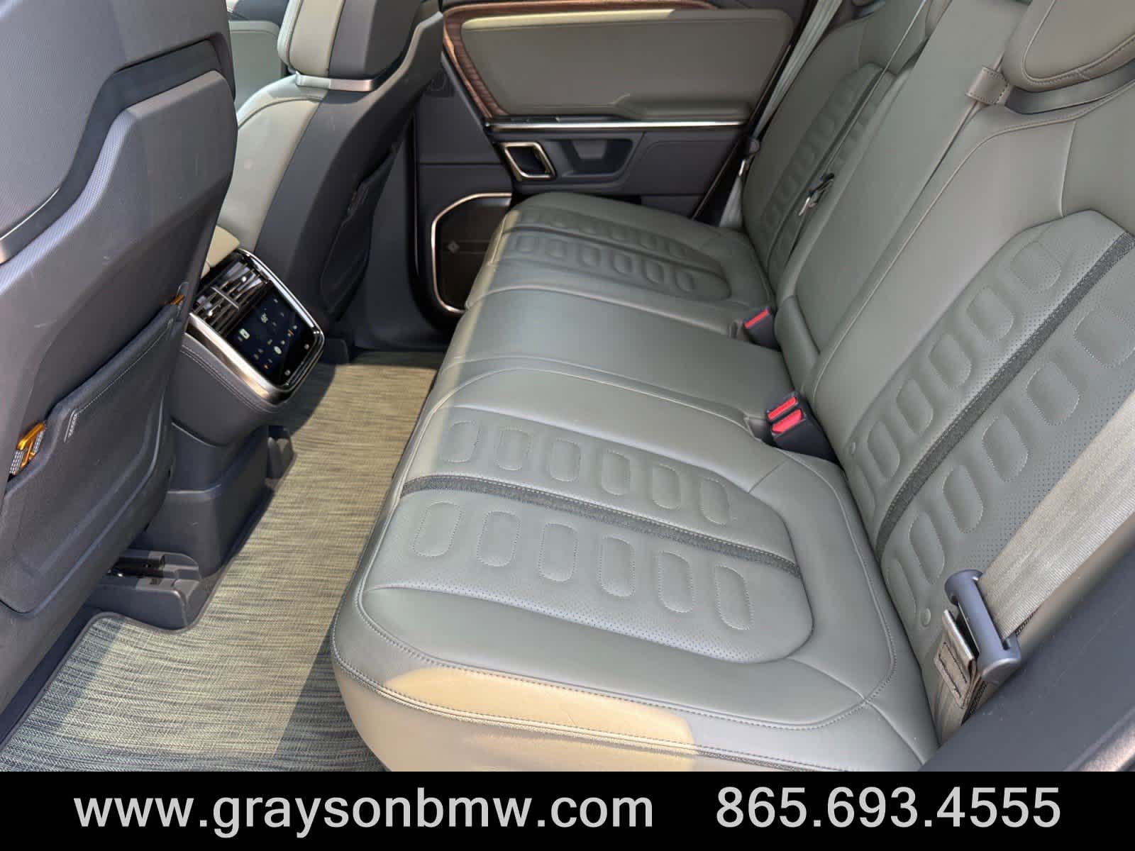 Used 2023 Rivian R1T Adventure AWD/4WD image 17