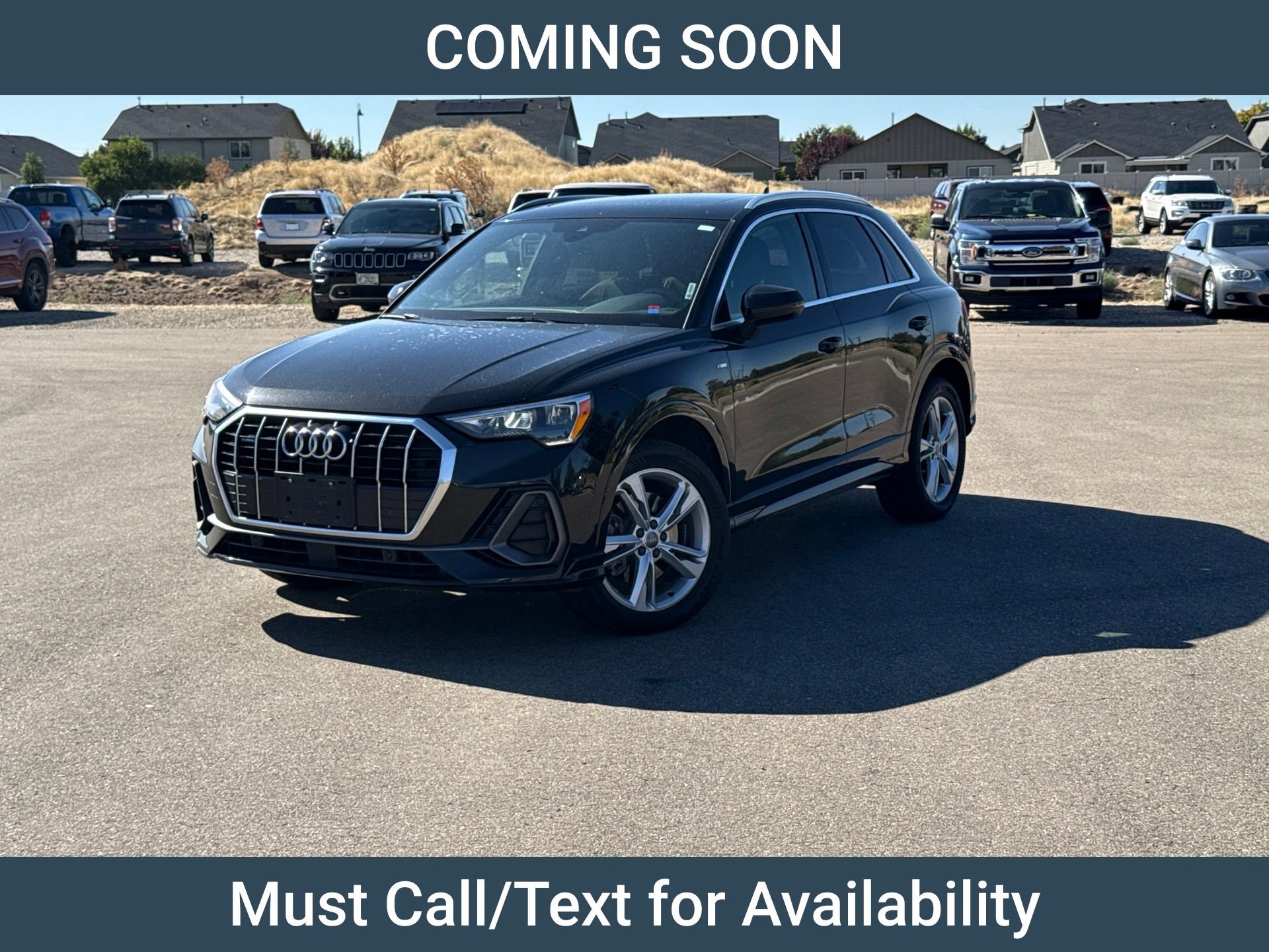 Used 2020 Audi Q3 2.0T Premium w/ Convenience Package AWD/4WD image 3