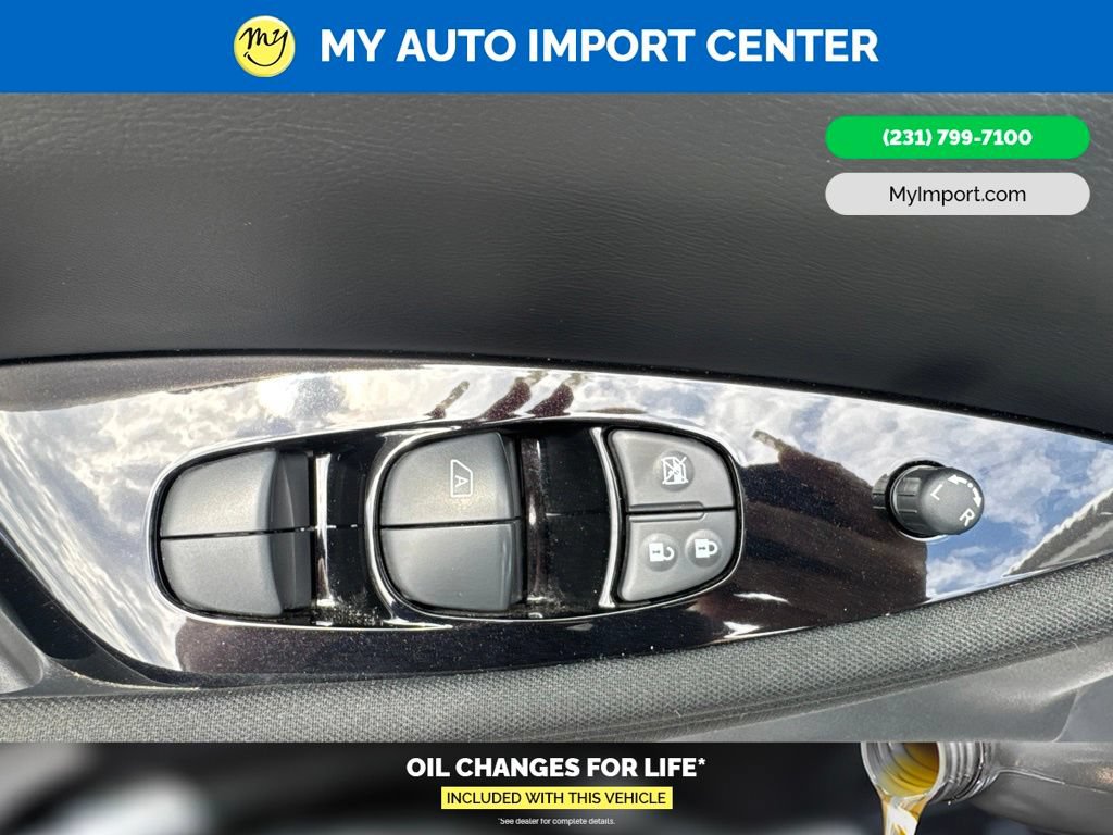 Used 2024 Nissan Leaf SV Plus FWD image 11