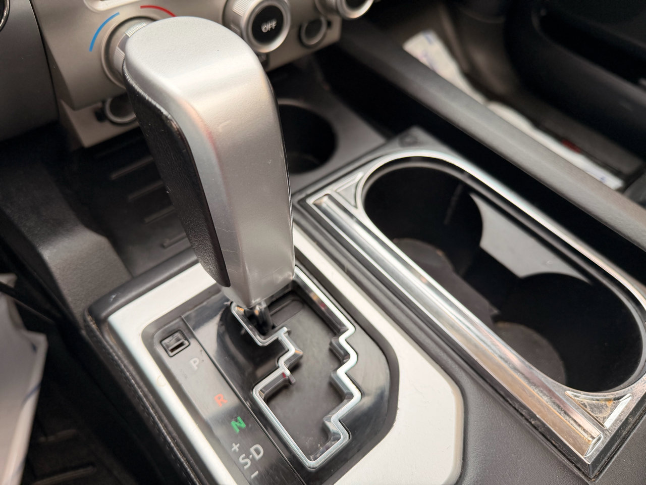 Used 2014 Toyota Tundra Platinum image 29