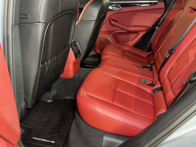 Certified 2025 Porsche Macan image 20