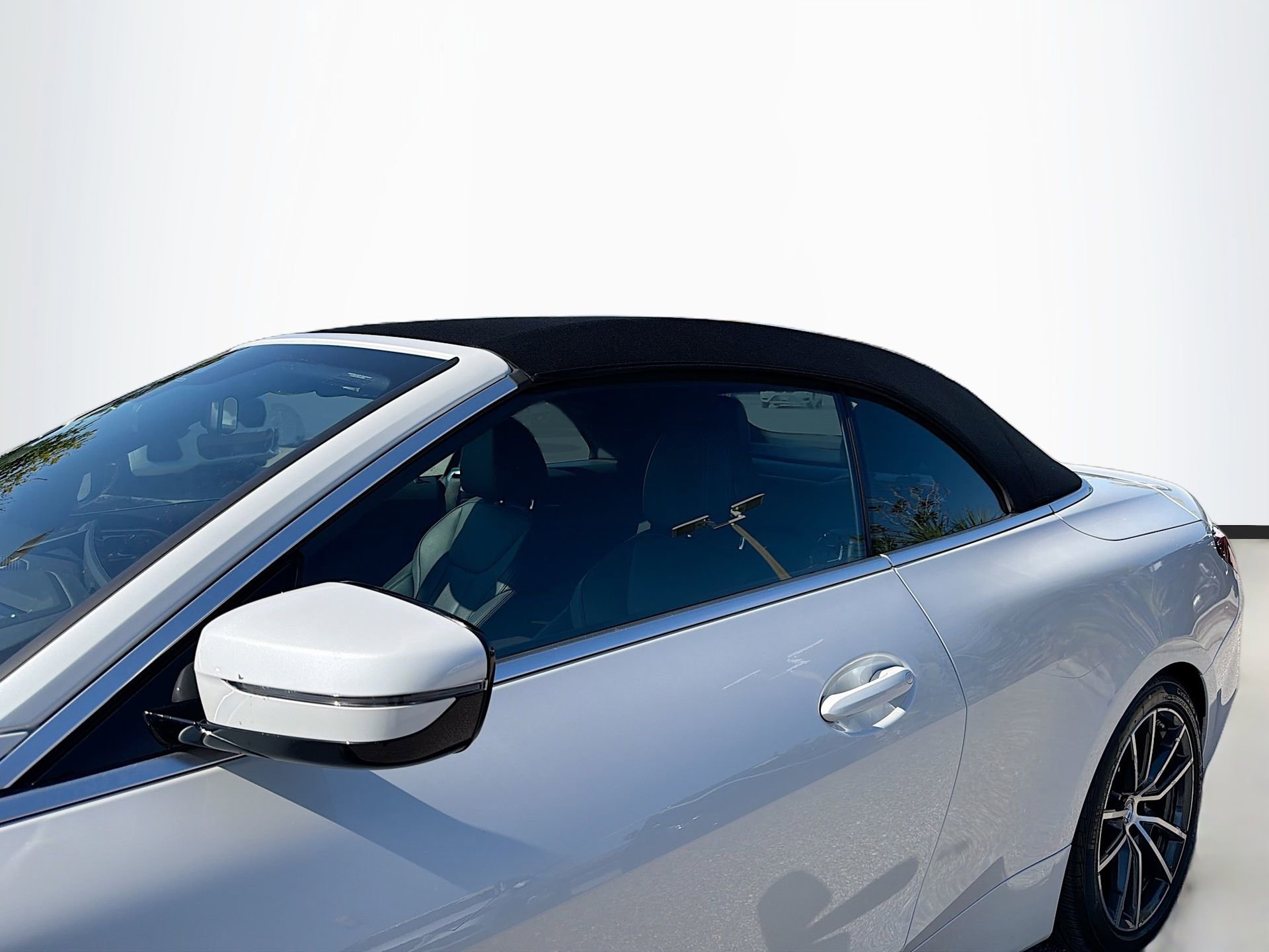 Certified 2025 BMW 430i Convertible image 28