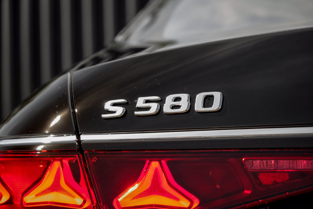 New 2027 Mercedes-Benz S 580 4MATIC Sedan image 10