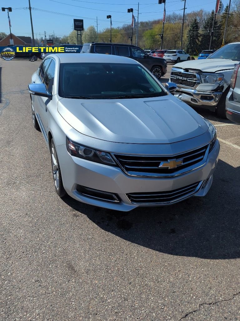 Used 2019 Chevrolet Impala Premier FWD image 2