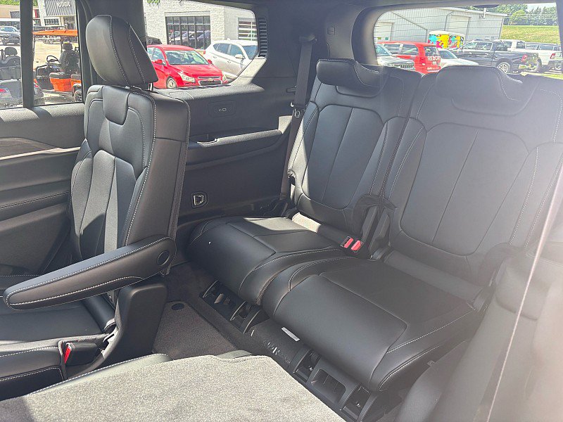 New 2026 Jeep Grand Cherokee L 4WD image 11