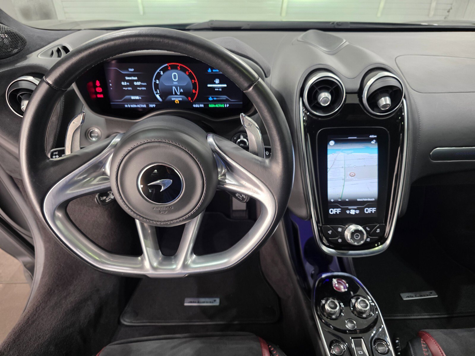 Used 2022 McLaren GT image 8