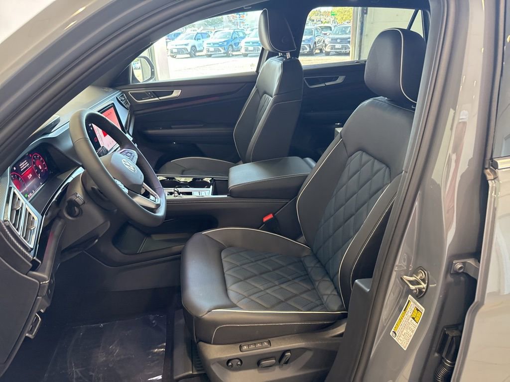 New 2026 Volkswagen Atlas Cross Sport SEL Premium R-Line image 11