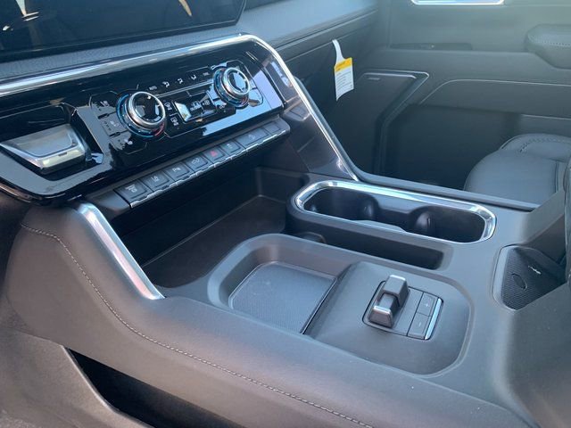 New 2026 GMC Sierra 2500 Denali w/ Denali Reserve Package image 13