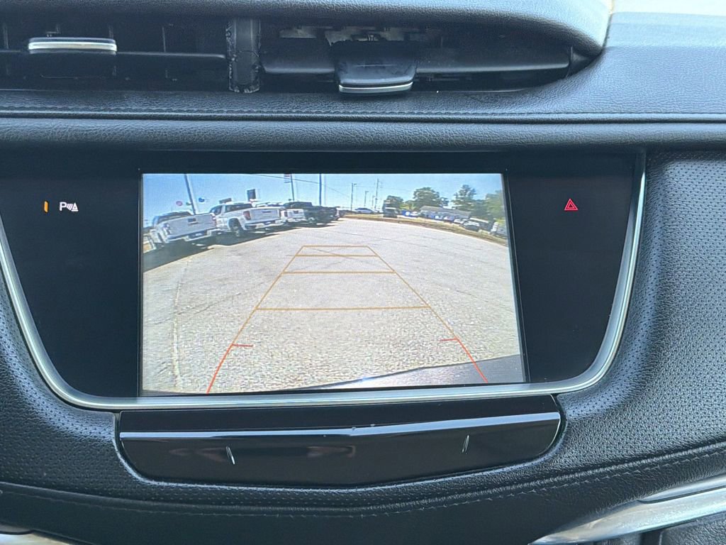 Used 2018 Cadillac XT5 Luxury w/ Driver Awareness Package FWD image 5