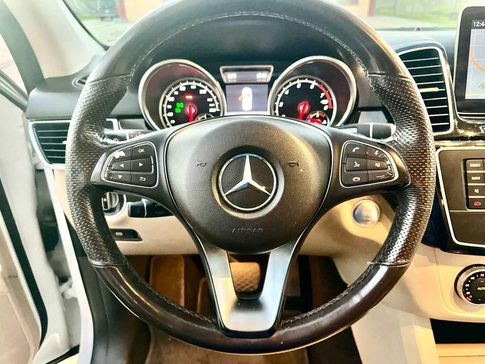Used 2018 Mercedes-Benz GLE 350 image 28