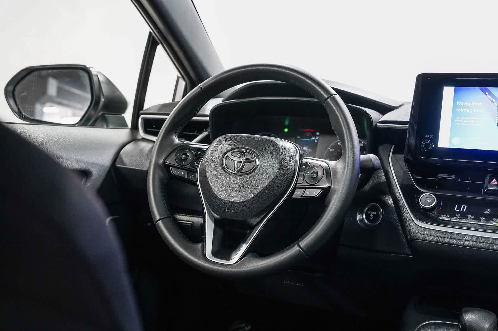 Used 2024 Toyota Corolla SE w/ SE Package FWD image 15