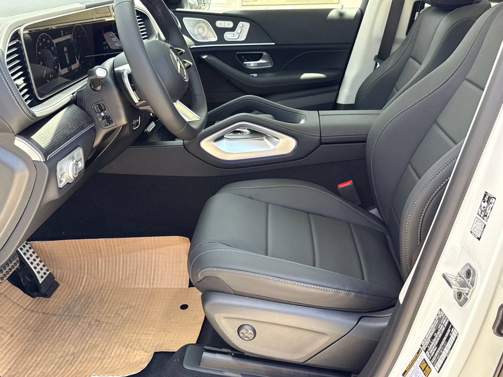 New 2026 Mercedes-Benz GLS 450 4MATIC image 21