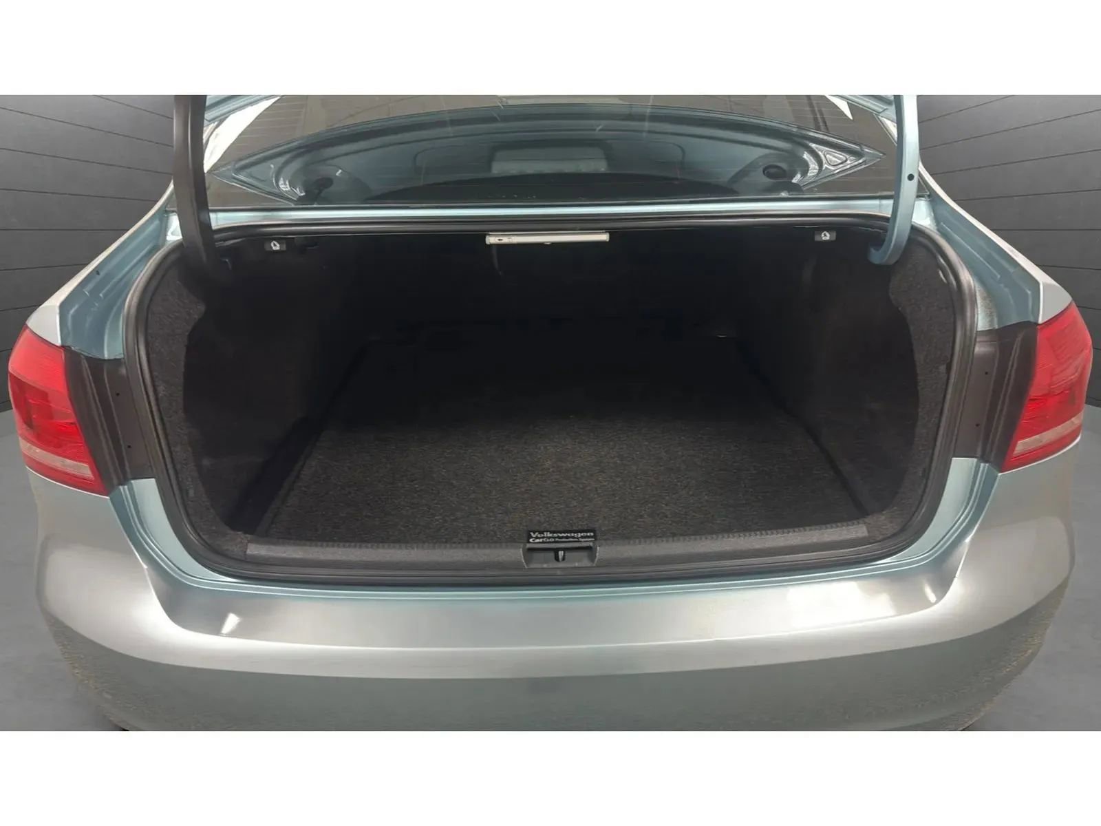 Used 2012 Volkswagen Passat 2.5 SE FWD image 19